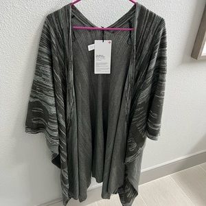 New Lululemon The Rest is Written Wrap, women’s O/S